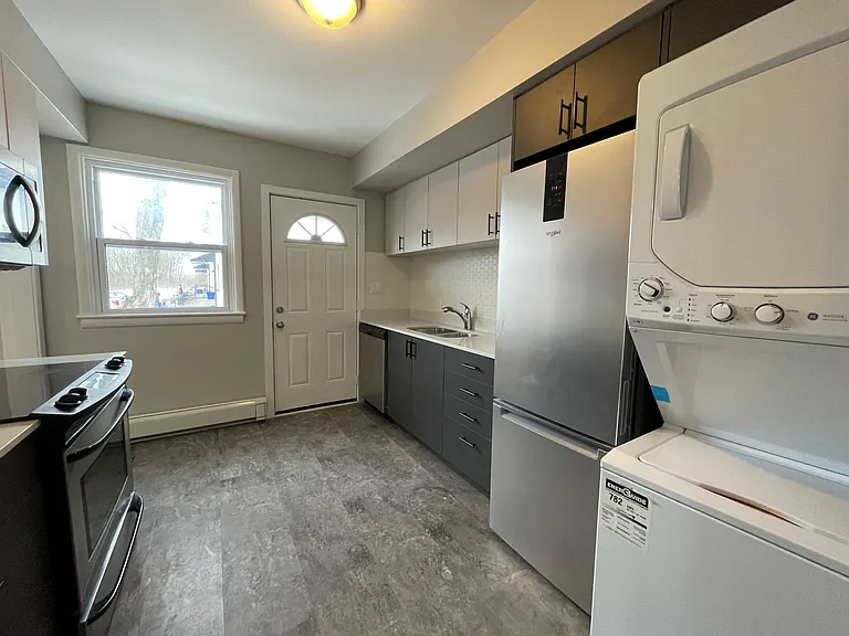 80 Barbara Ave — Photo 13