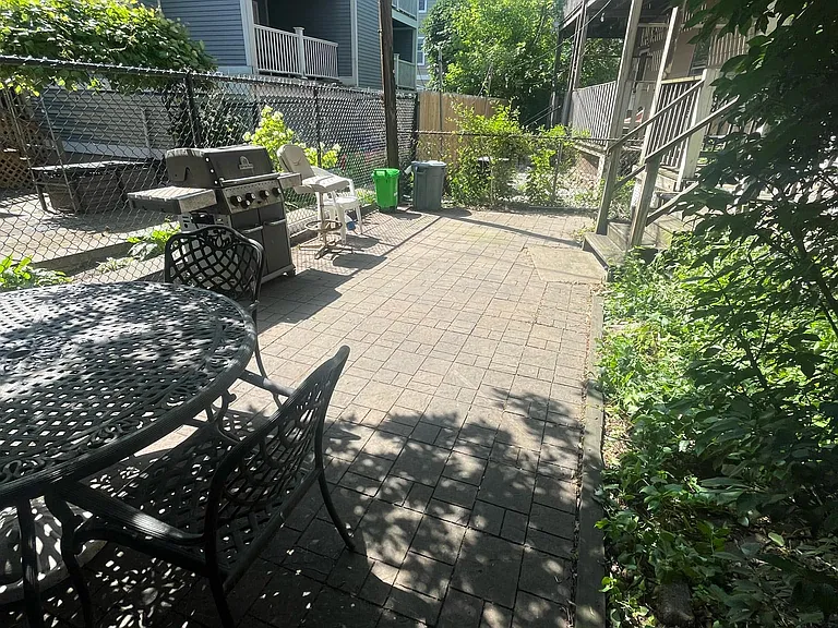 46 Middle St #1 — Photo 16