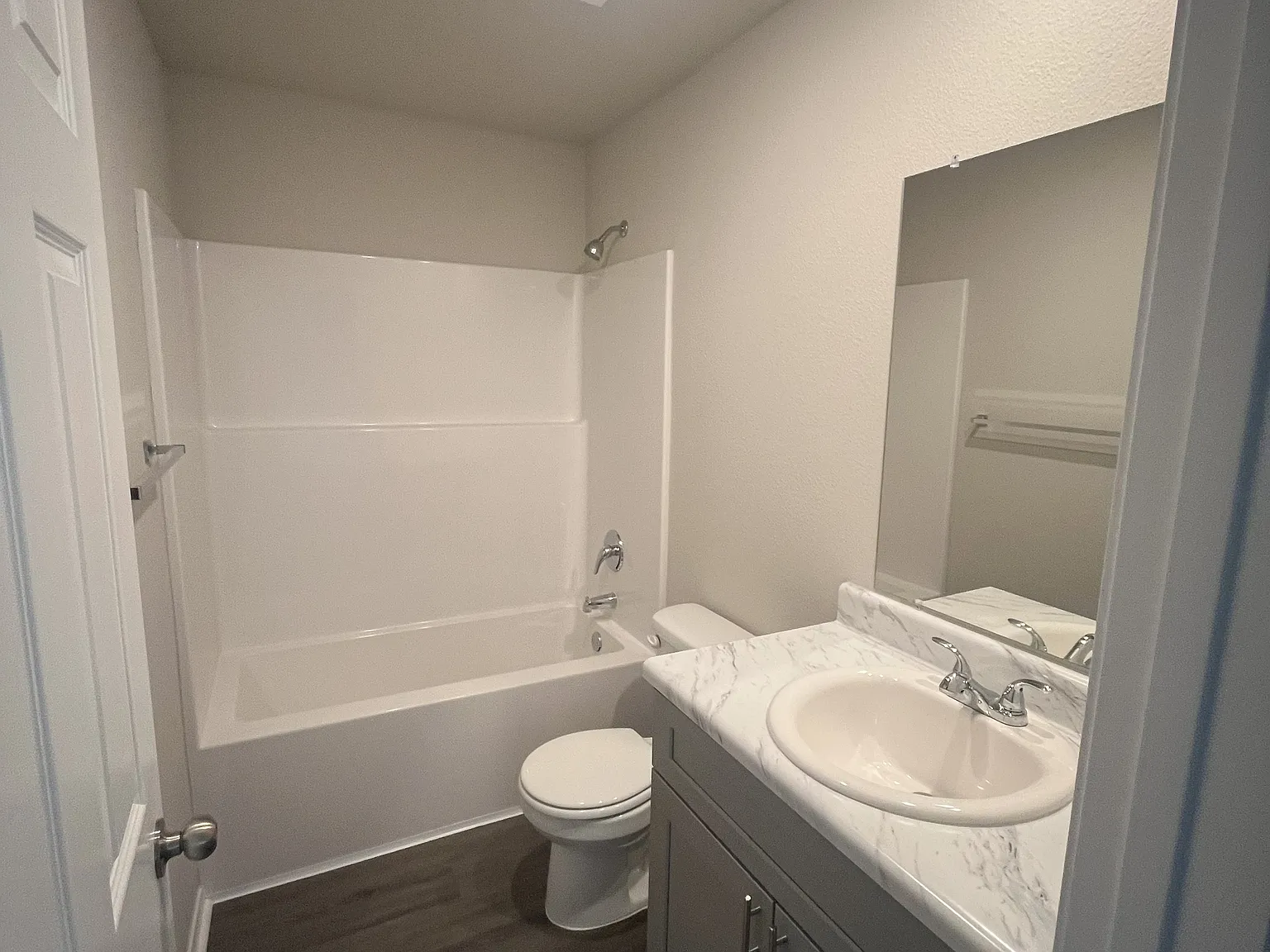 2396 E Illinois Aly — Photo 4