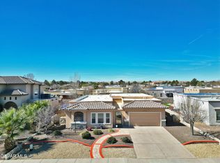 5703 Edinburgh Dr, Sunland Park, NM 88008