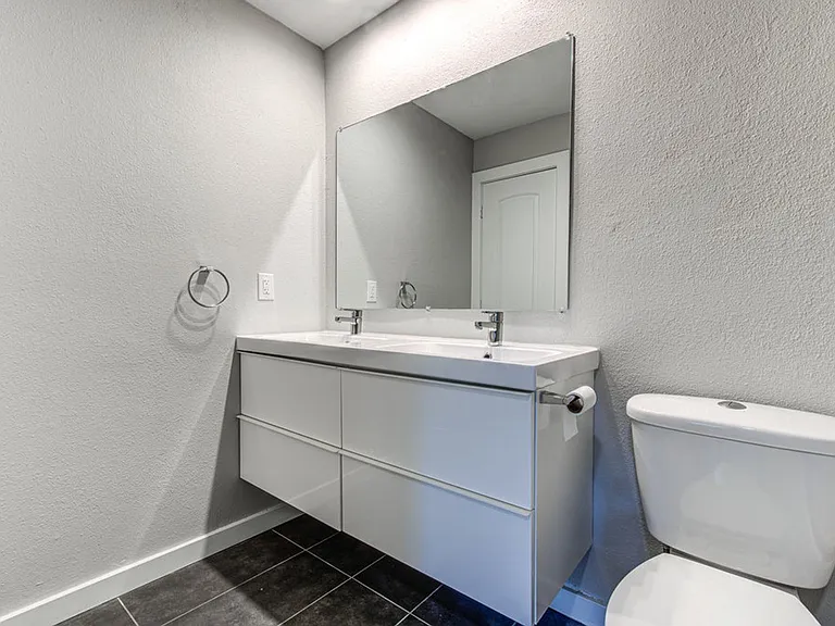 6607 Capriola Dr — Photo 12