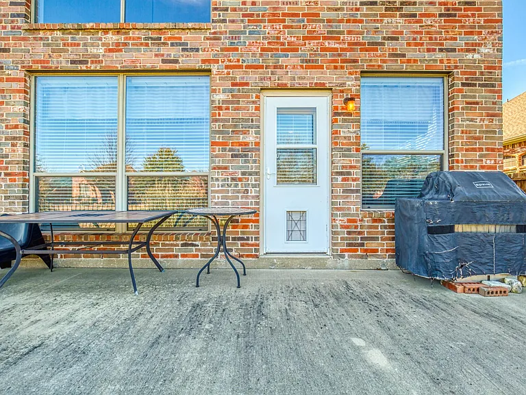 4609 Pine Brook Dr — Photo 33