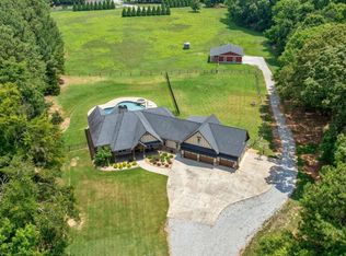 151 Geiger Rd, Jefferson, GA 30549