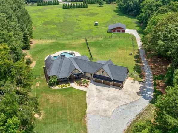 151 Geiger Rd, Jefferson, GA 30549