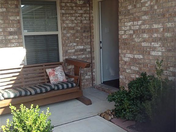 4th image of 3411 Halle Trace Ln