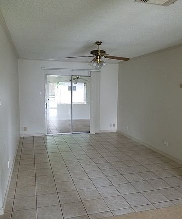 4th image of 301 Beverly Dr