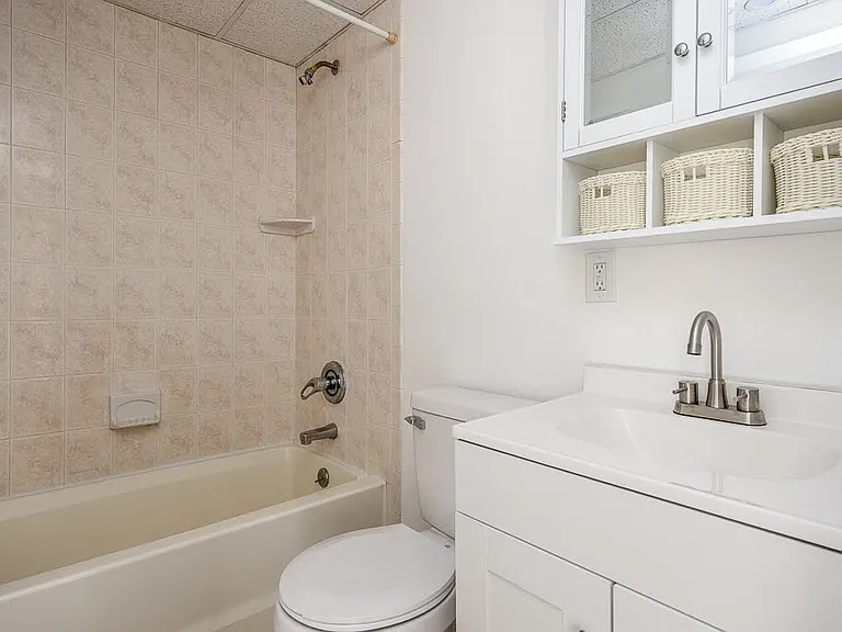 506 Fox Run Ln — Photo 10