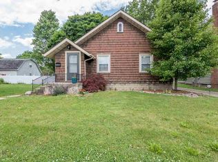 814 E 7th St, Auburn, IN 46706