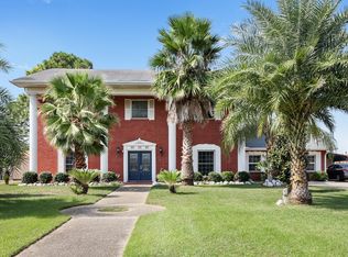 11159 Winchester Park Dr, New Orleans, LA 70128