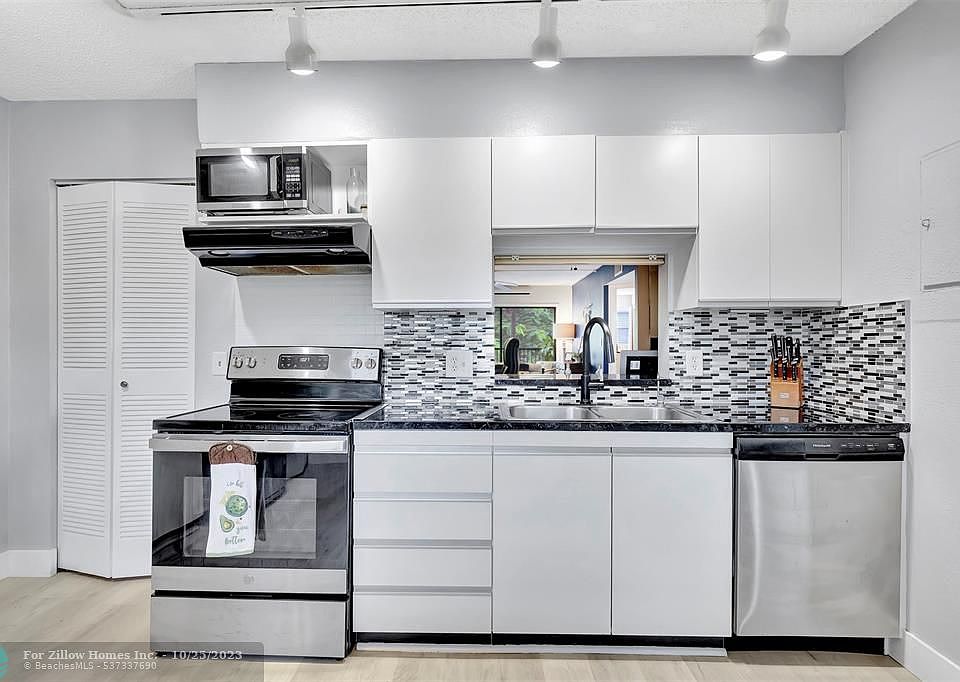 1717 Hammock Blvd 1717, Pompano Beach, FL 33063 Zillow