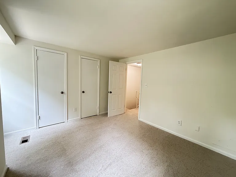 20503 Strath Haven Dr — Photo 20
