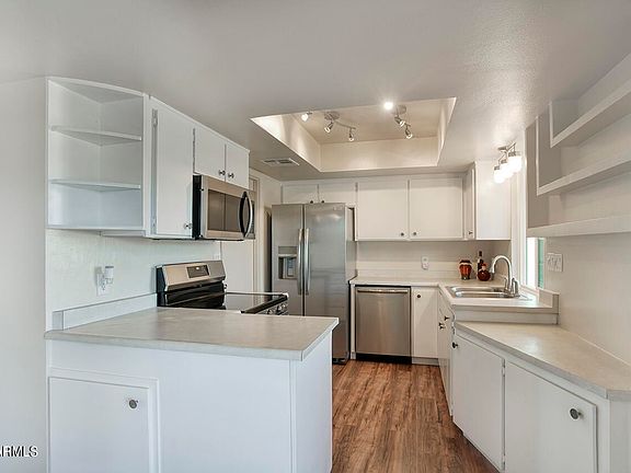 5th image of 2308 W DAHLIA Drive
