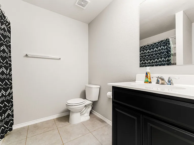 1450 Polydora — Photo 14
