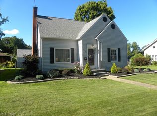 990 W Main St, Conneaut, OH 44030