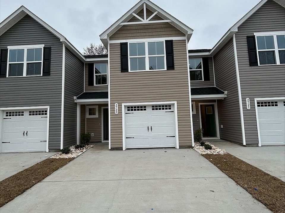 1st image of 272 Christiana Ln. #D