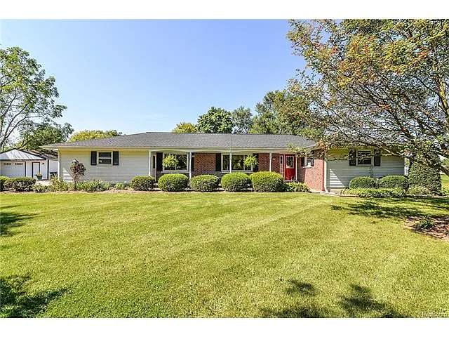 26475 N Dixboro Rd photo 1
