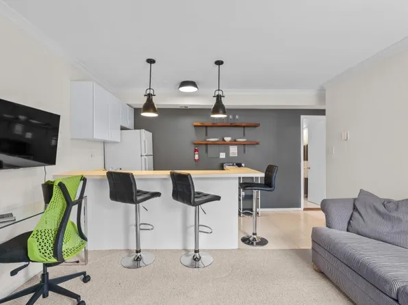 2515 P St NW APT 402, Washington, DC 20007