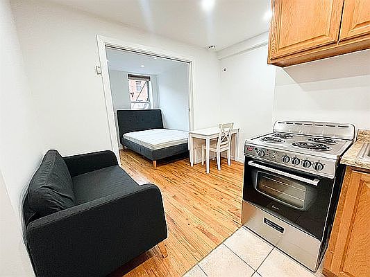 1st image of 413 E 9th St #4L