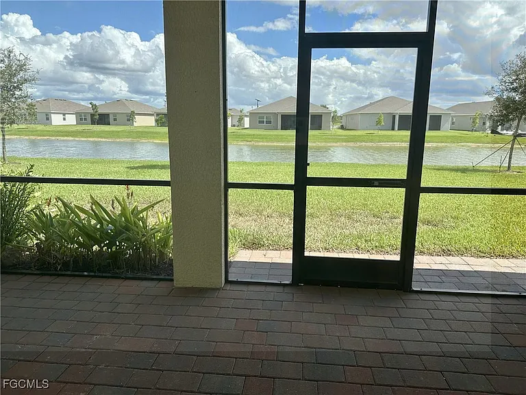 1401 Remington Trace Dr — Photo 25