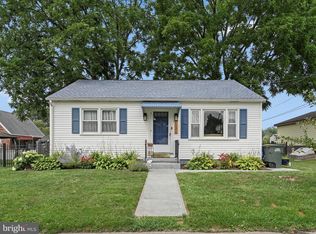 1306 Canterbury Ln, York, PA 17406