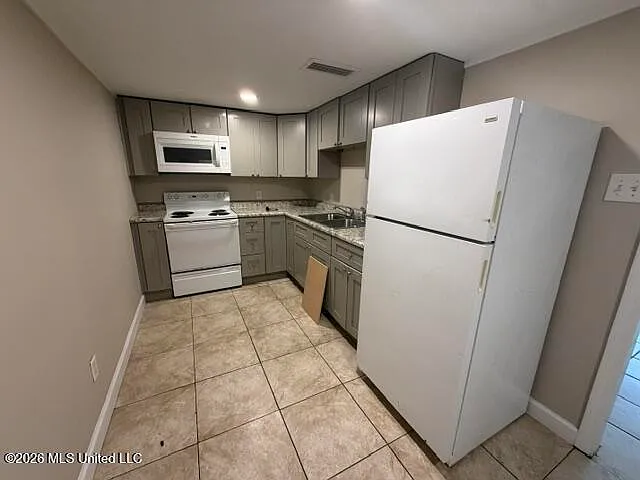 3407 53rd Ave #4 — Photo 3