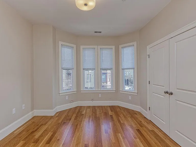 358 Meridian St #2 — Photo 10