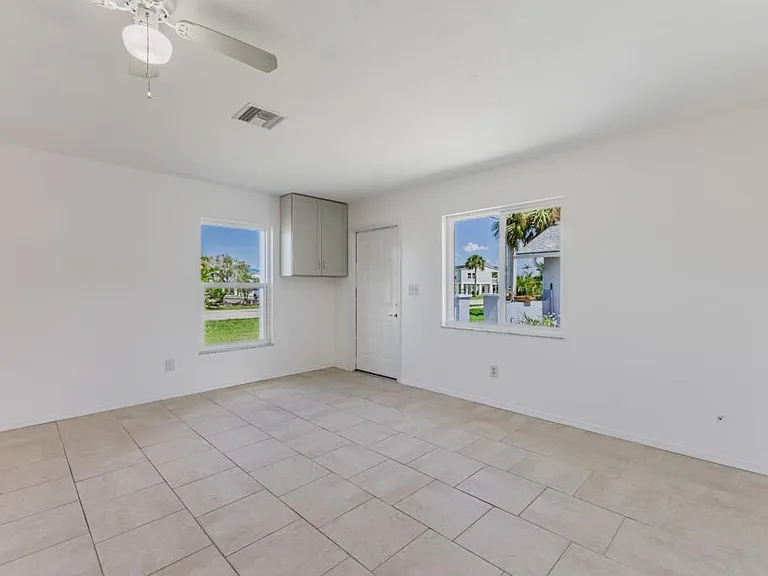 16599 Davis Rd — Photo 13