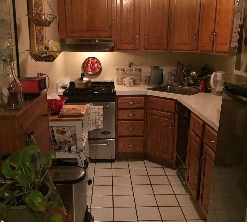 1st image of 40 W 70th St APT 1B