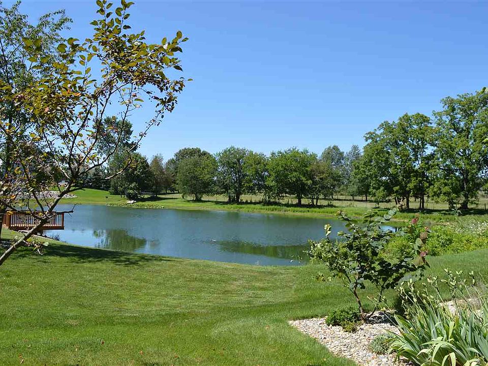 BA GREEN☆ 51181 Enchanted Oak Ct, South Bend, IN 46628 | Zillow