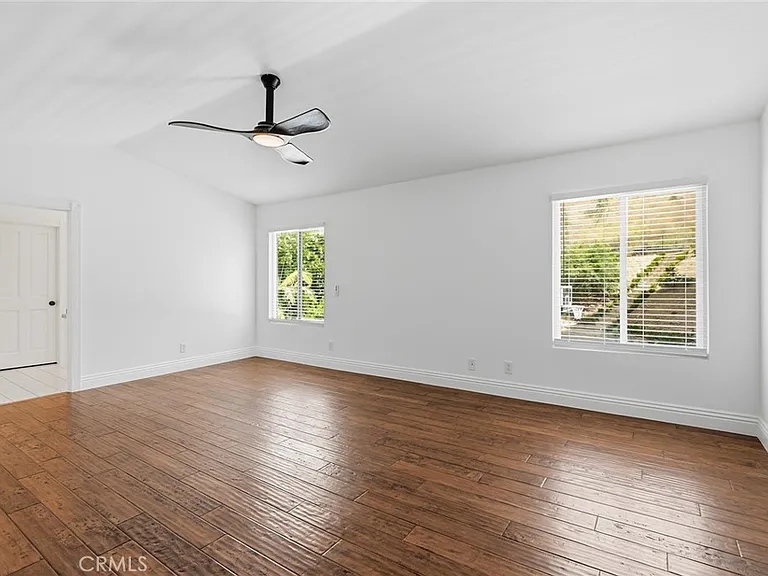29749 Kimberly Dr — Photo 22