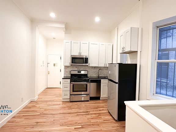 2nd image of 110 9th Ave APT 1