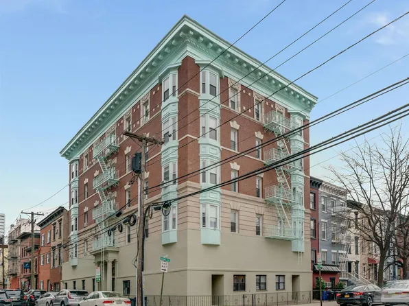 163 3rd Street image 10 of 10