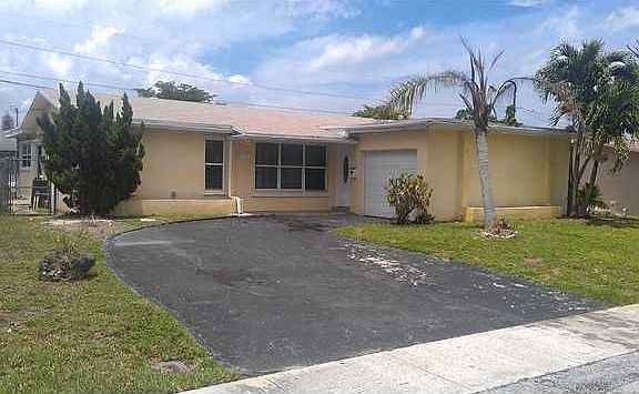 3rd image of 8131 NW 20th Ct