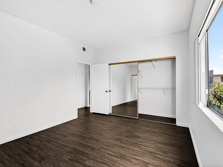 10749 Francis Pl — Photo 23