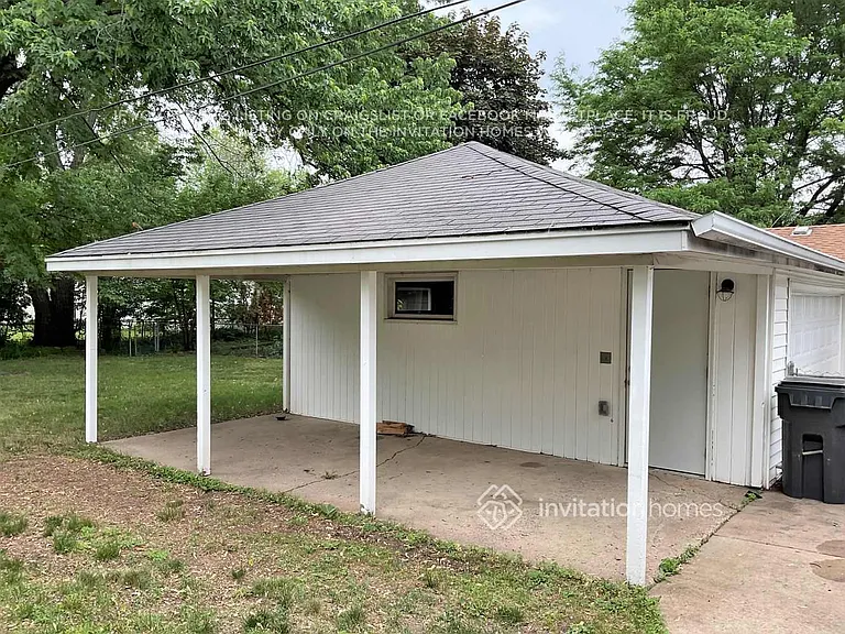8616 Oakland Ave S — Photo 17