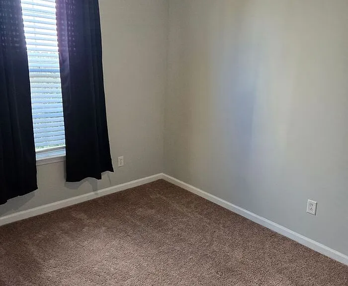114 Marinella Dr — Photo 17