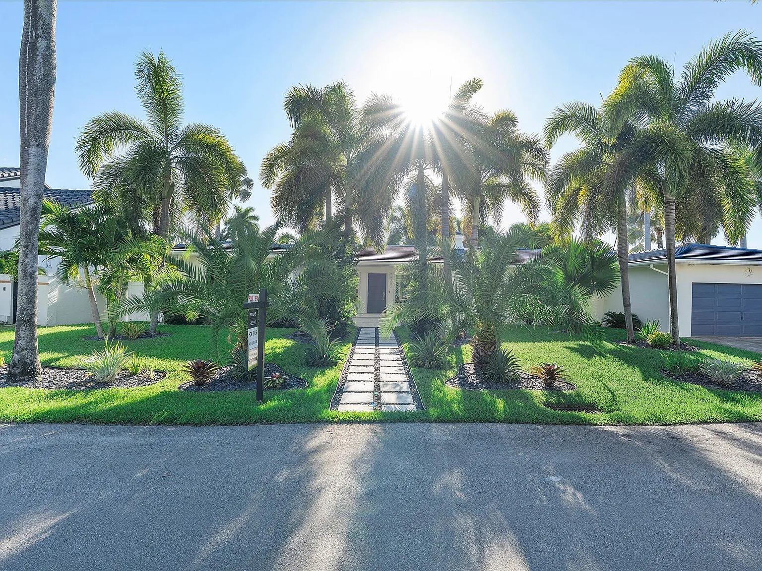 4 bed, 4.5 bath, 2969 sqft, $34,995 — Photo 3
