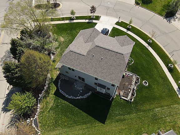 3rd image of 232 Chapel Hill Dr