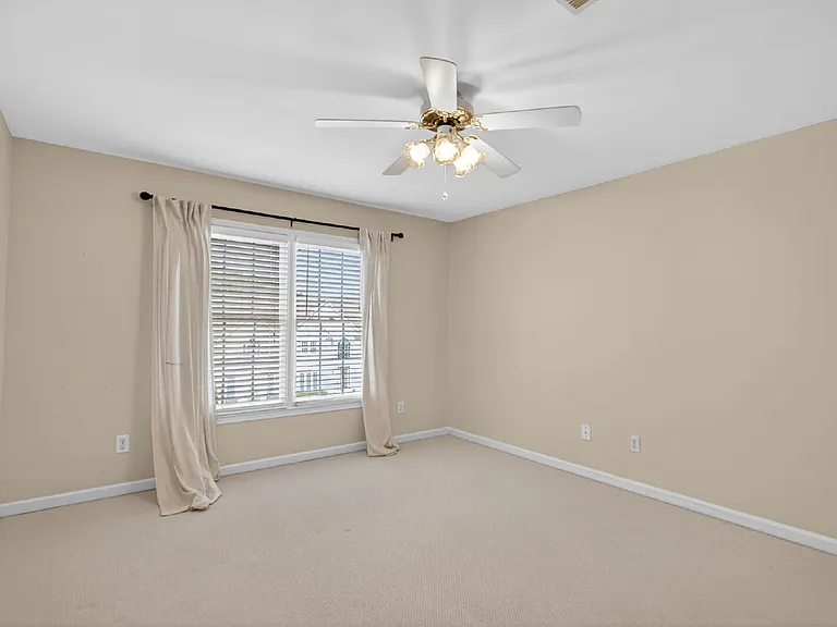 1712 Kenbrook Ct NW — Photo 36