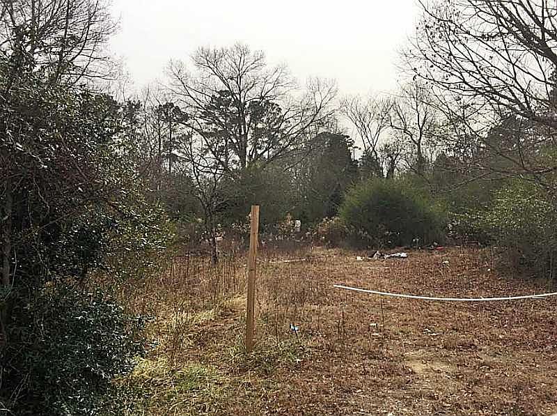 1st image of 717 Mulberry Cir