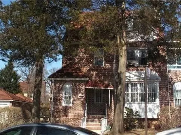 70-59 Ingram Street image 1 of 19