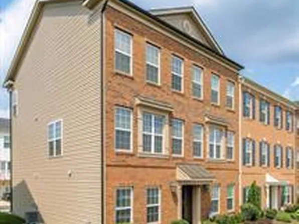 15409 Rosemont Manor Dr, Haymarket, VA 20169