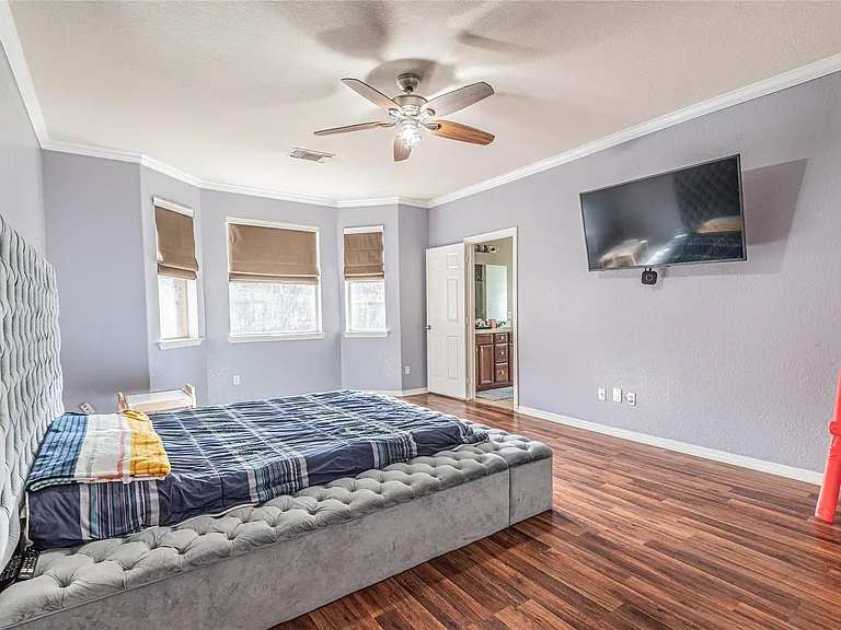 307 Autumn Creek Ln — Photo 22