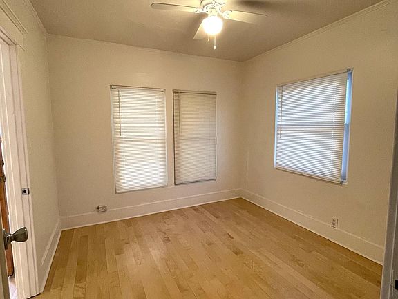 4th image of 4653 33rd St