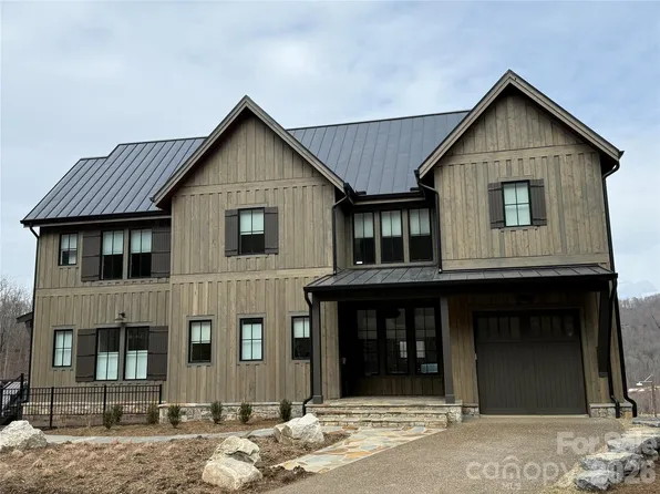 151 Lodestone Dr, Sylva, NC 28779