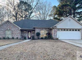 124 Arizona Ave, Wake Village, TX 75501