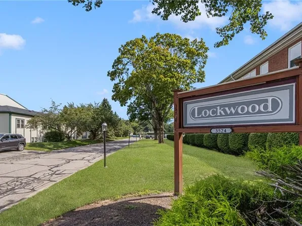 3524 W Shore Rd APT 610, Warwick, RI 02886
