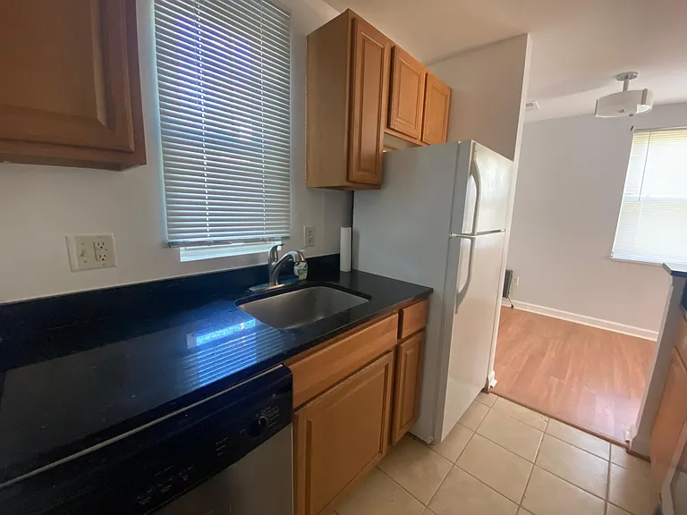 6968 Hawthorne St — Photo 2