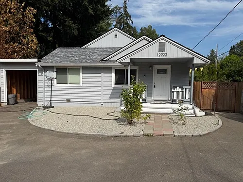 12922 2nd Ave SW Photo 1