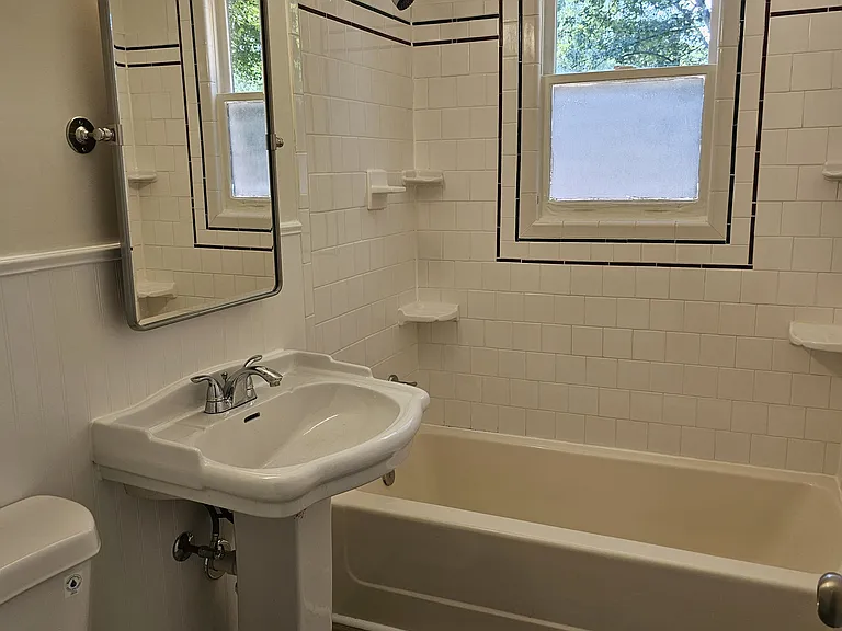 8405 Rugby Rd — Photo 8